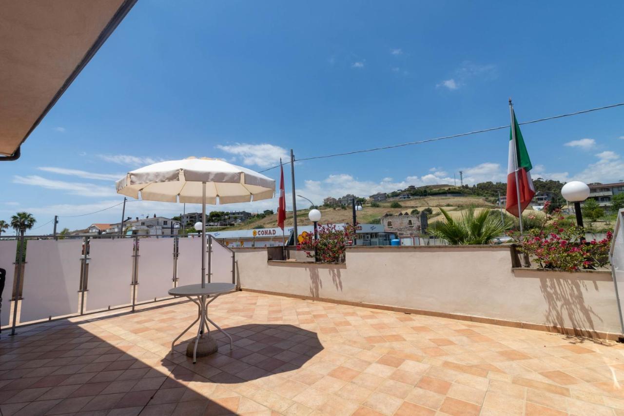Hotel Federica Riace Marina Esterno foto